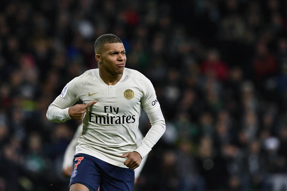 争气！助攻维尔茨打破球荒，埃基蒂克近4场英超贡献5球1助攻